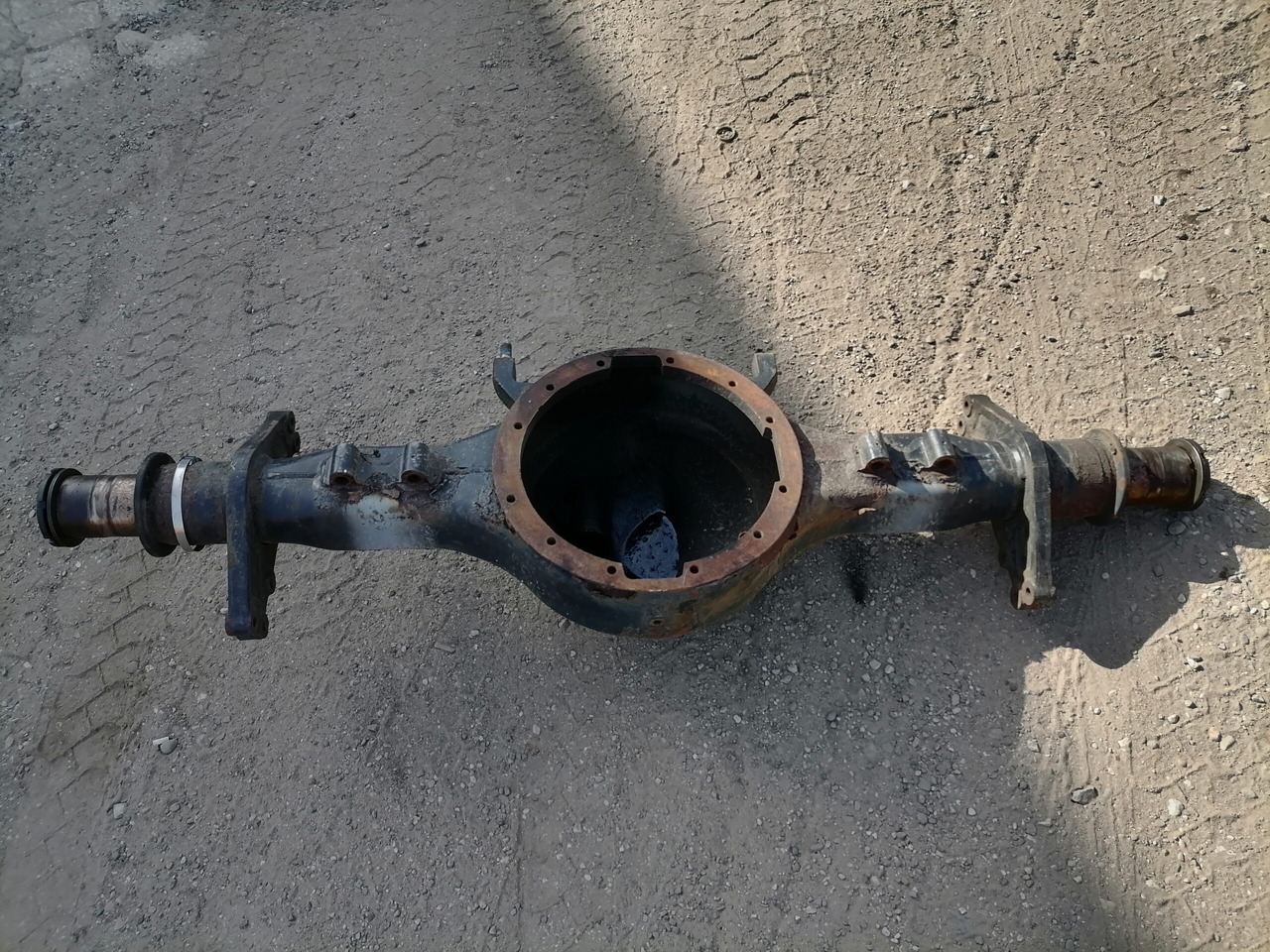 MAN Veosilla tala, HY-1344 81354015434 - Eje y piezas para Camión: foto 2 MAN Veosilla tala, HY-1344 81354015434 - Eje y piezas para Camión: foto 2