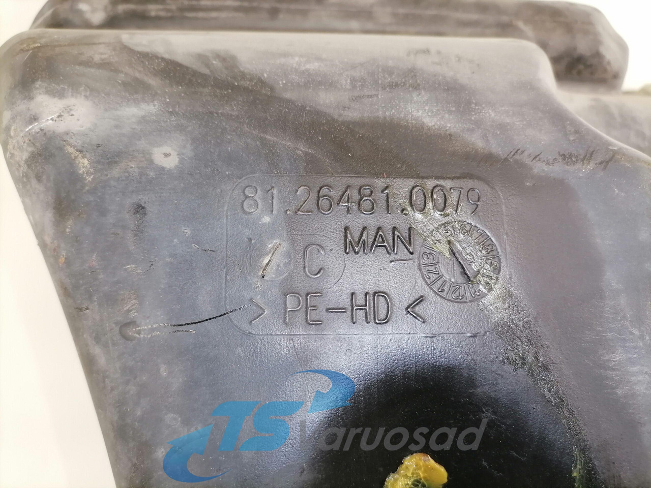 MAN Windscreen washer fluid tank 81264810079 - Limpiaparabrisas para Camión: foto 3 MAN Windscreen washer fluid tank 81264810079 - Limpiaparabrisas para Camión: foto 3