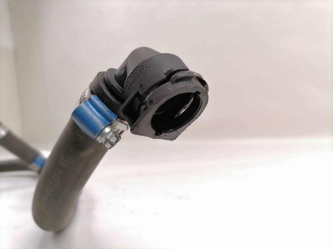 Mercedes-Benz Coolant pipe A4712003652 - Sistema de refrigeración para Camión: foto 4 Mercedes-Benz Coolant pipe A4712003652 - Sistema de refrigeración para Camión: foto 4