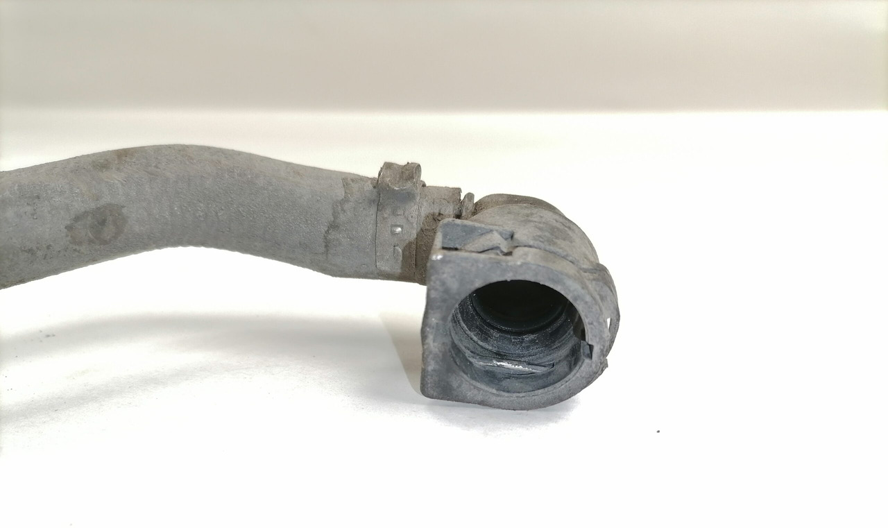 Mercedes-Benz Coolant pipe A4712009652 - Sistema de refrigeración para Camión: foto 2 Mercedes-Benz Coolant pipe A4712009652 - Sistema de refrigeración para Camión: foto 2