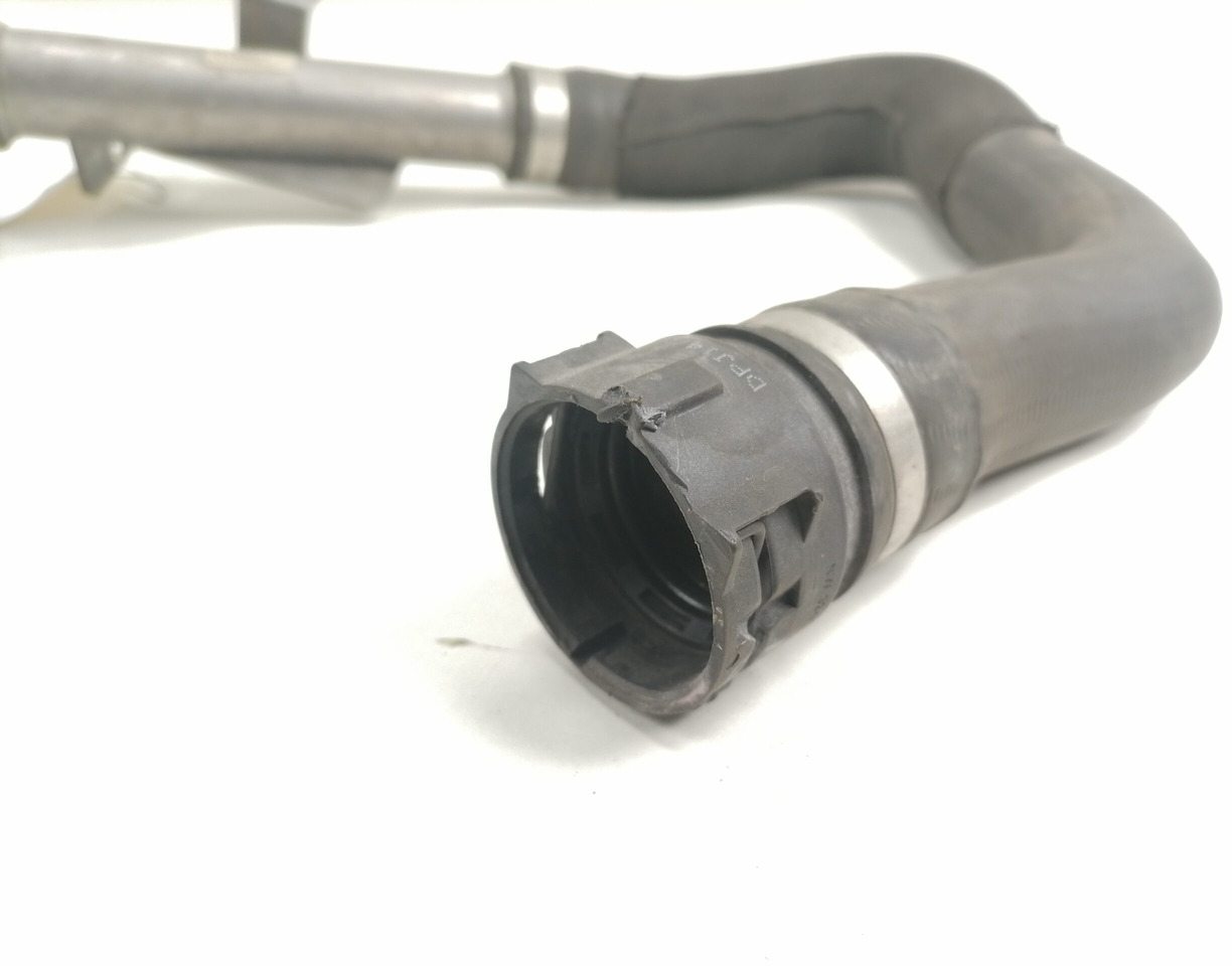 Mercedes-Benz Coolant pipe A9615005891 - Sistema de refrigeración para Camión: foto 2 Mercedes-Benz Coolant pipe A9615005891 - Sistema de refrigeración para Camión: foto 2