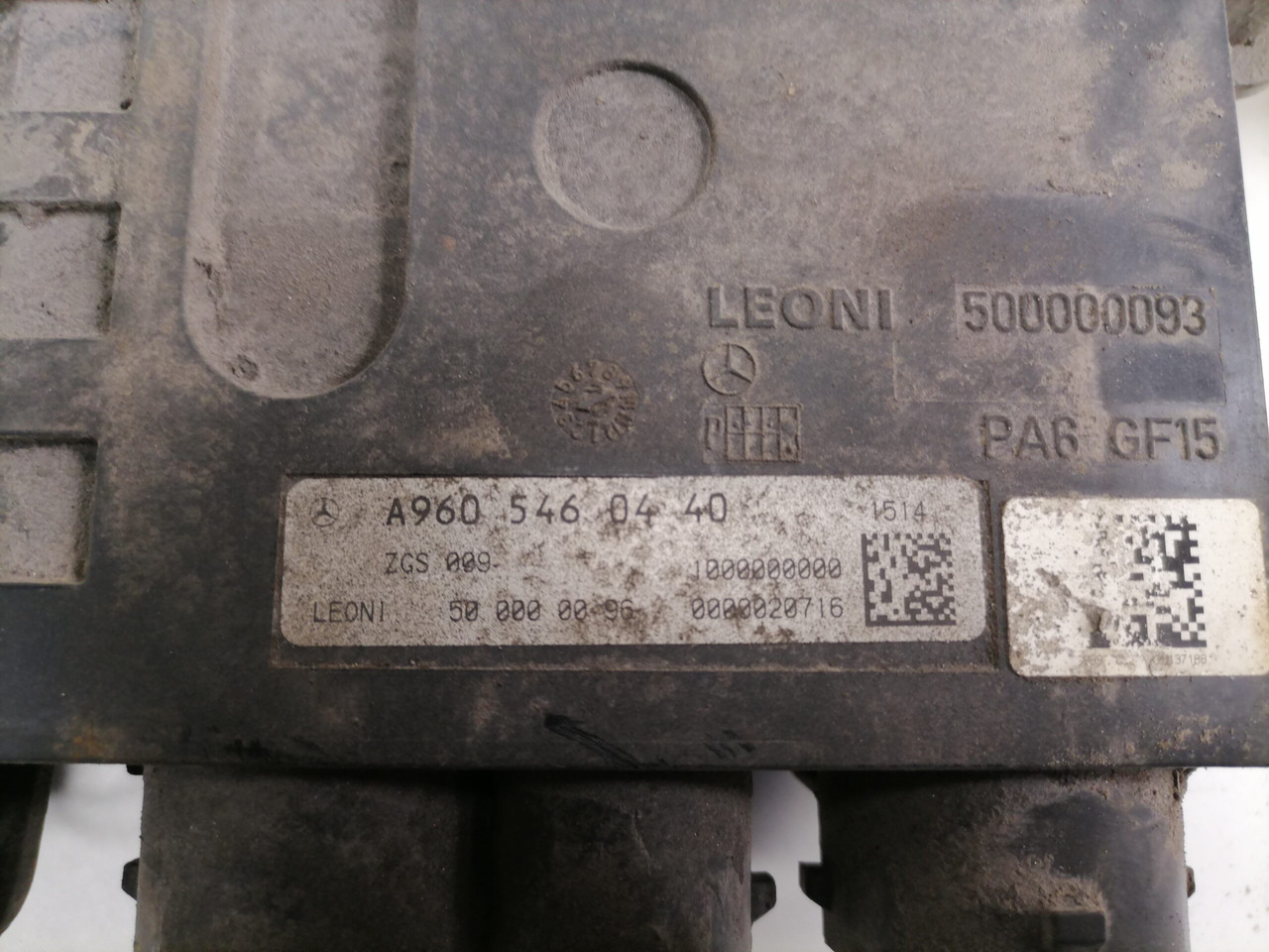 Mercedes-Benz Juhtmestiku harukarp A9605460440 - Fusible para Camión: foto 4 Mercedes-Benz Juhtmestiku harukarp A9605460440 - Fusible para Camión: foto 4