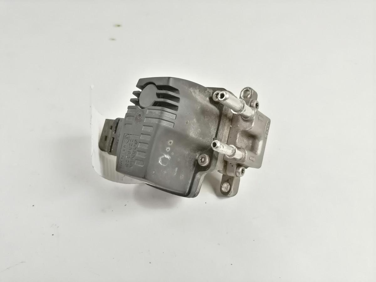 Scania ADBlue dosaator 2238325 - Sistema de combustible para Camión: foto 2 Scania ADBlue dosaator 2238325 - Sistema de combustible para Camión: foto 2