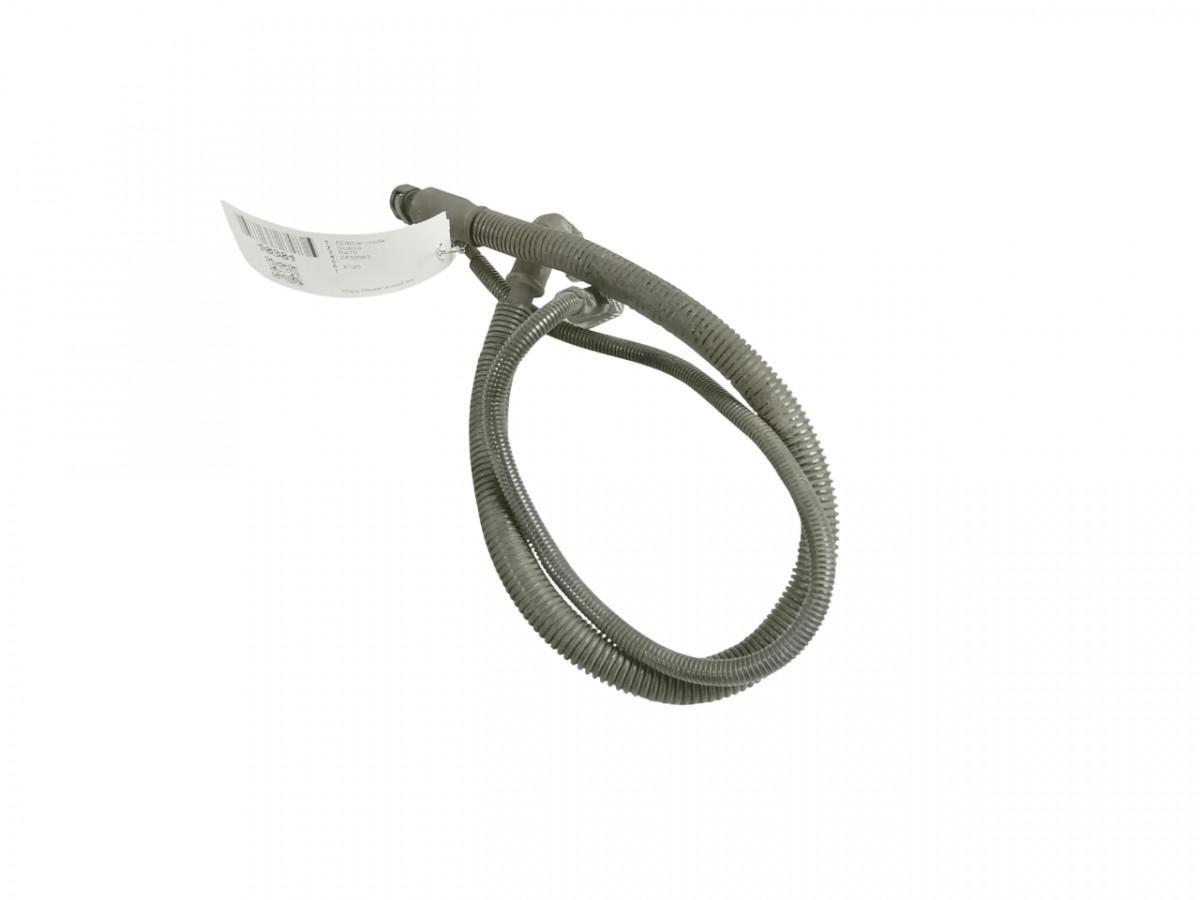 Scania ADBlue voolik 2432083 - Sistema de combustible para Camión: foto 1 Scania ADBlue voolik 2432083 - Sistema de combustible para Camión: foto 1