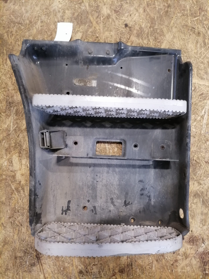 Scania Astmelaua u-plekk, parem 1854228 - Peldaño para Camión: foto 2 Scania Astmelaua u-plekk, parem 1854228 - Peldaño para Camión: foto 2