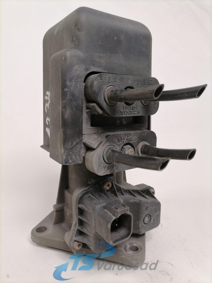 Scania Brake pressure control 1442938 - Válvula de freno para Camión: foto 1 Scania Brake pressure control 1442938 - Válvula de freno para Camión: foto 1