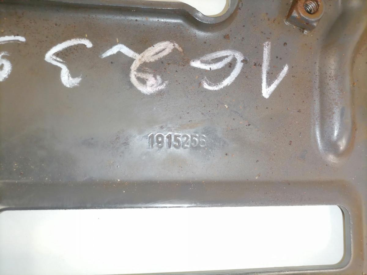 Scania Bumper bracket 1915256 - Parachoques para Camión: foto 4 Scania Bumper bracket 1915256 - Parachoques para Camión: foto 4