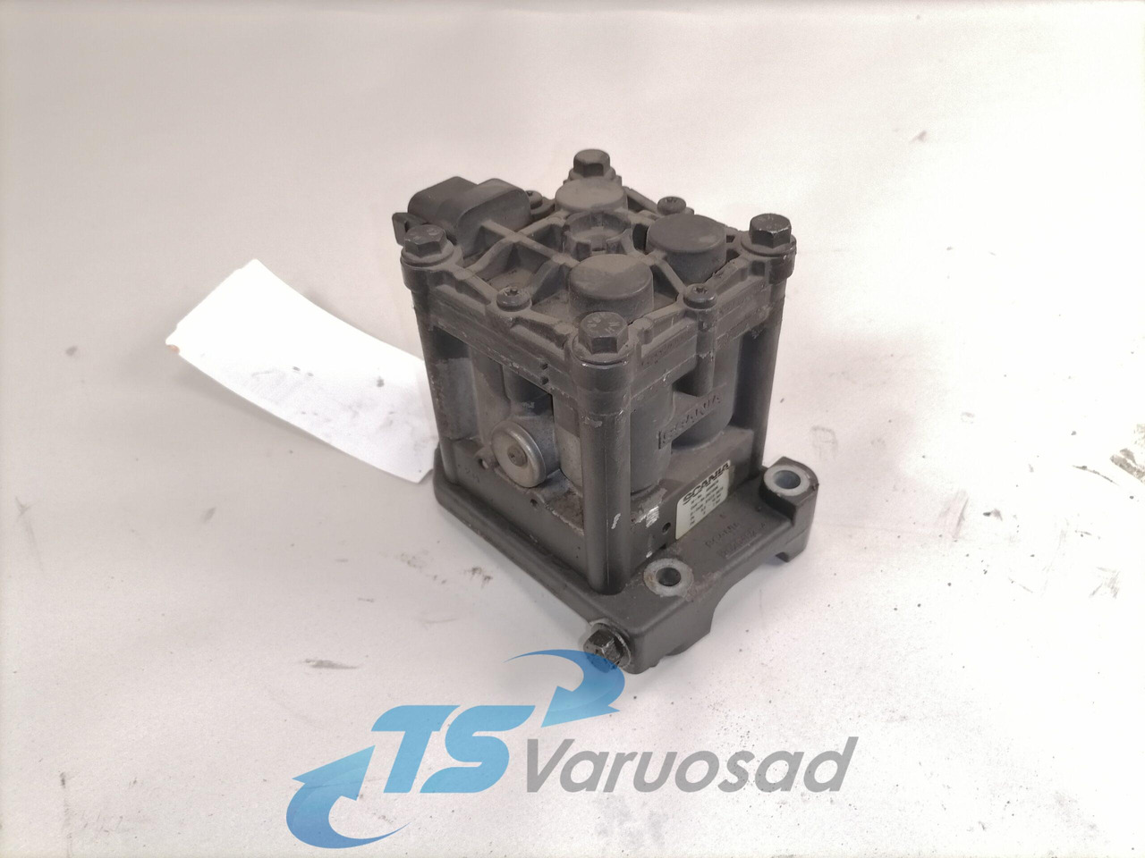 Scania EGR valve 2021086 - Sistema de escape para Camión: foto 1 Scania EGR valve 2021086 - Sistema de escape para Camión: foto 1
