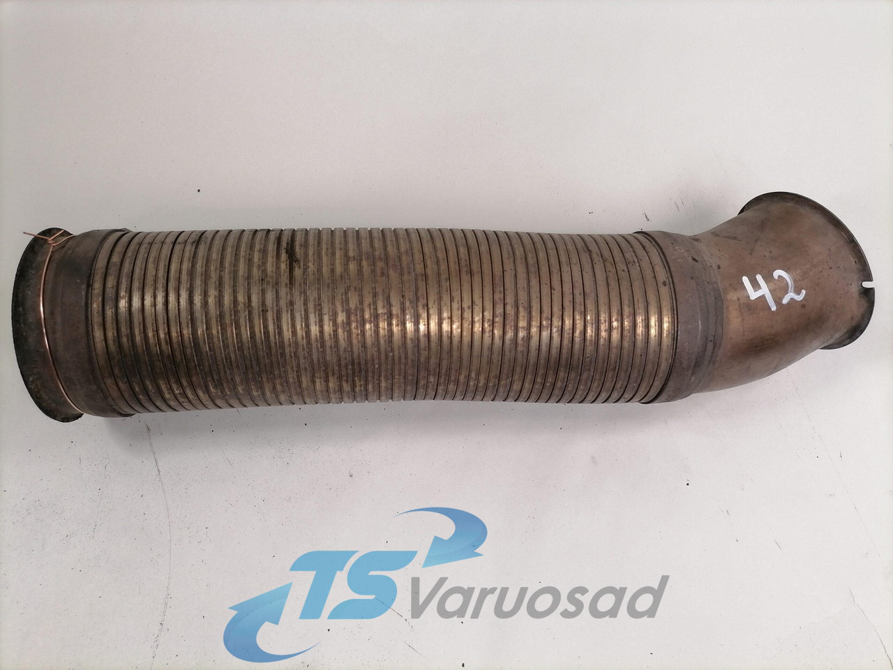 Scania Exhaust pipe 1529474 - Silenciador para Camión: foto 1 Scania Exhaust pipe 1529474 - Silenciador para Camión: foto 1