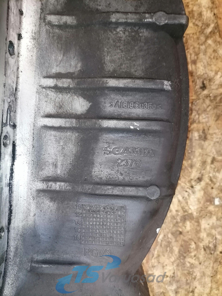 Scania Flywheel housing 1940447 - Volante de inercia para Camión: foto 3 Scania Flywheel housing 1940447 - Volante de inercia para Camión: foto 3