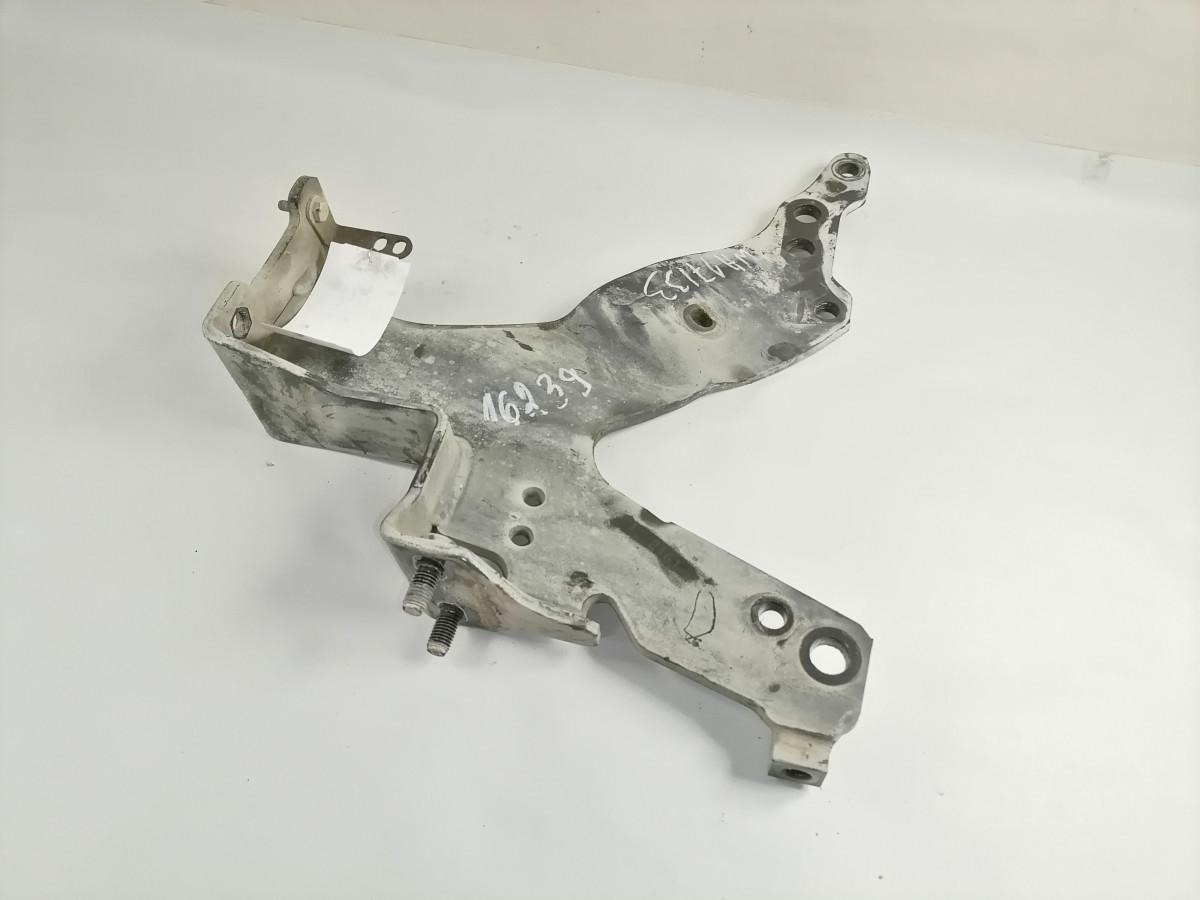 Scania Front bumper carrier 1802161 - Parachoques para Camión: foto 2 Scania Front bumper carrier 1802161 - Parachoques para Camión: foto 2