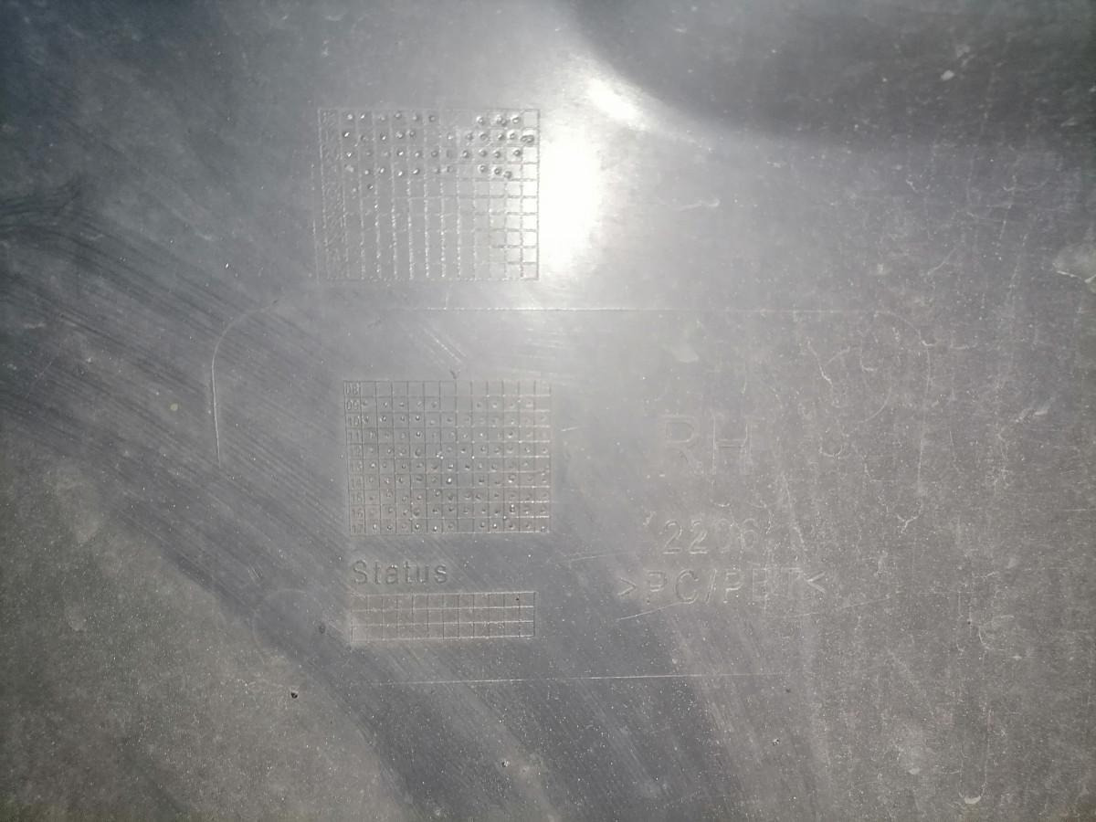 Scania Front bumper cover plastic 1923745 - Aerodinámica/ Spoiler para Camión: foto 4 Scania Front bumper cover plastic 1923745 - Aerodinámica/ Spoiler para Camión: foto 4