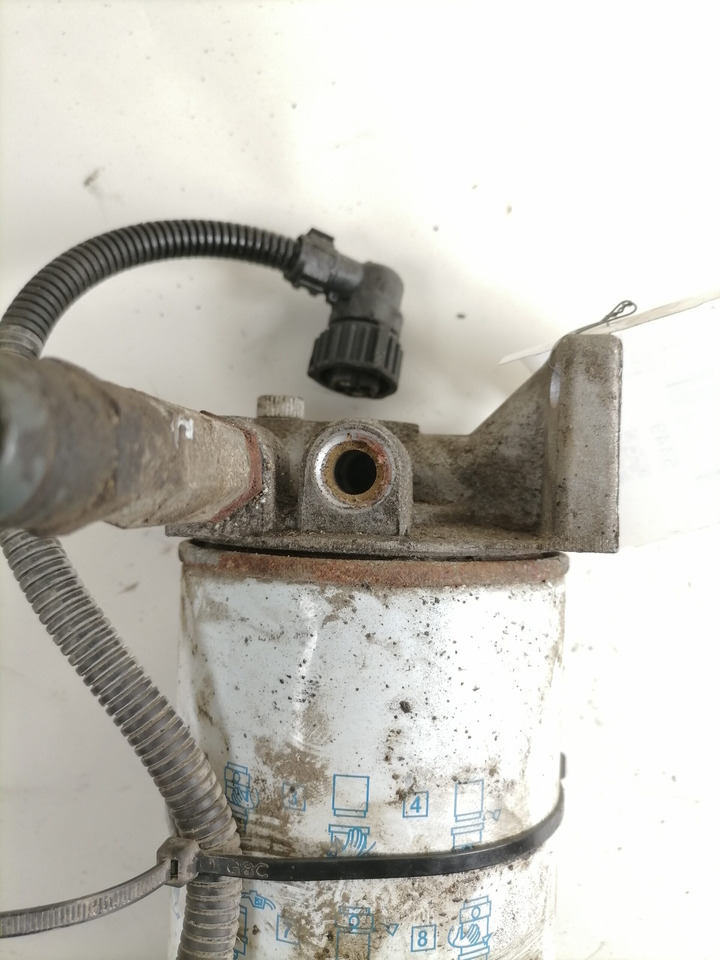 Scania Fuel separator 1393641 - Filtro de combustible para Camión: foto 3 Scania Fuel separator 1393641 - Filtro de combustible para Camión: foto 3