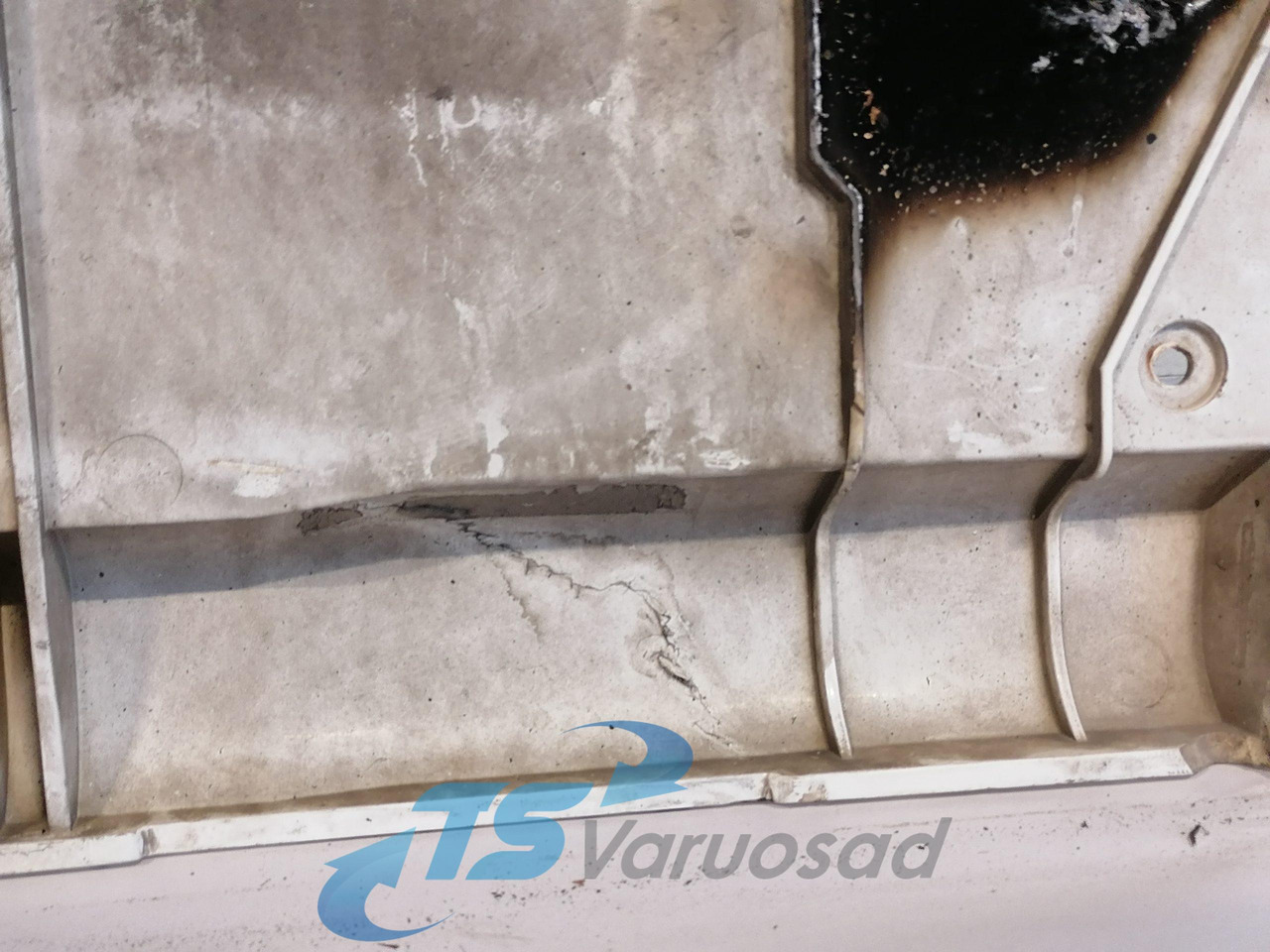 Scania Grille panel 1371856 - Parrilla para Camión: foto 4 Scania Grille panel 1371856 - Parrilla para Camión: foto 4