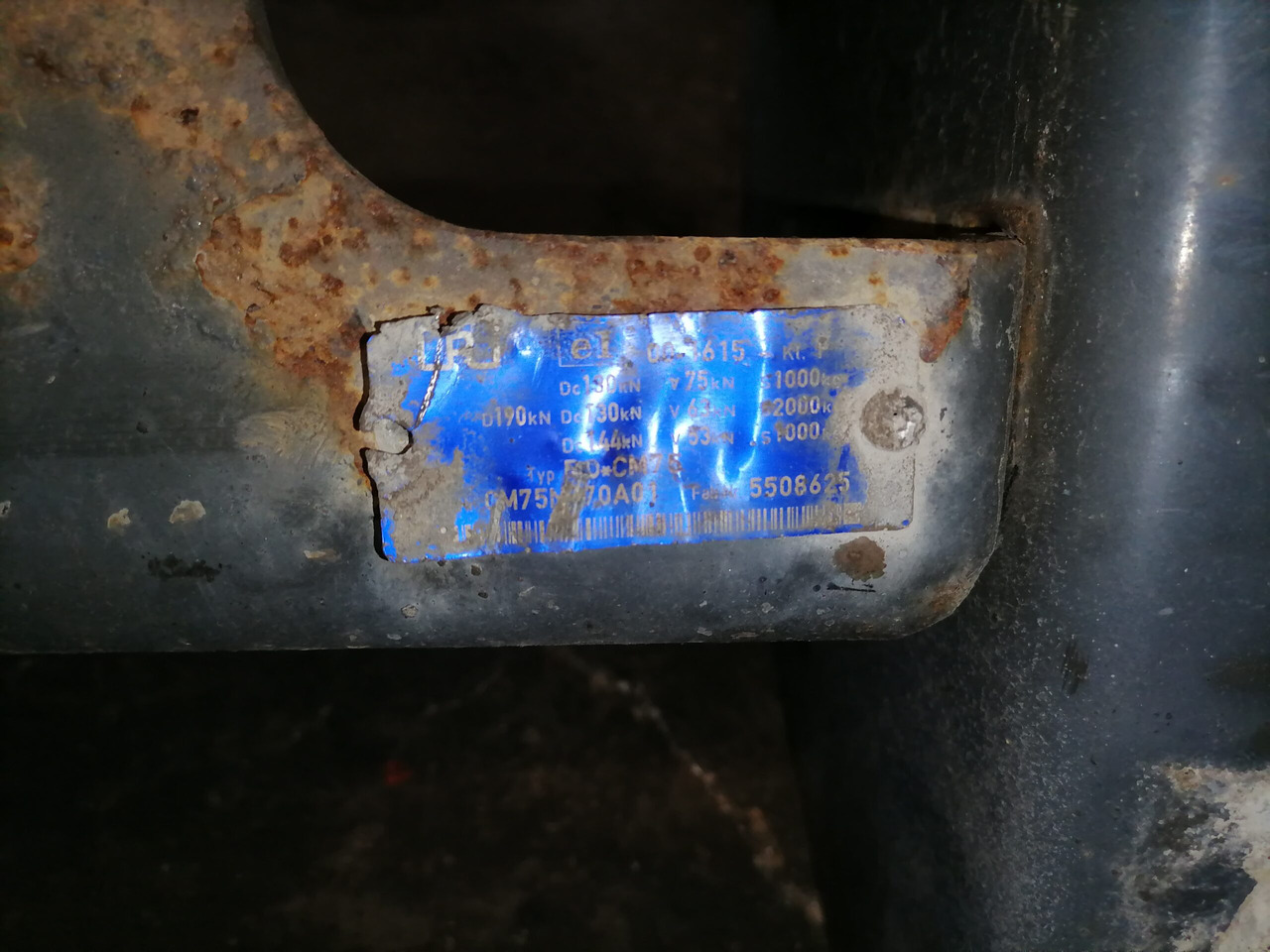 Scania Haakeseadme kinnitusraam CM75N770A01 - Quinta rueda para Camión: foto 5 Scania Haakeseadme kinnitusraam CM75N770A01 - Quinta rueda para Camión: foto 5