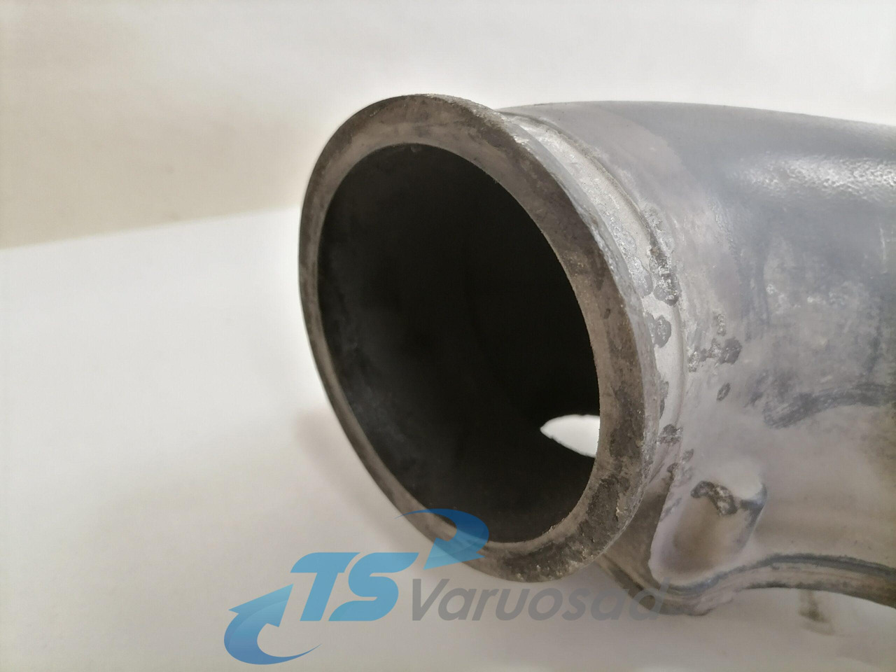 Scania Intake mainfold 1493717 - Colector de admisión para Camión: foto 2 Scania Intake mainfold 1493717 - Colector de admisión para Camión: foto 2