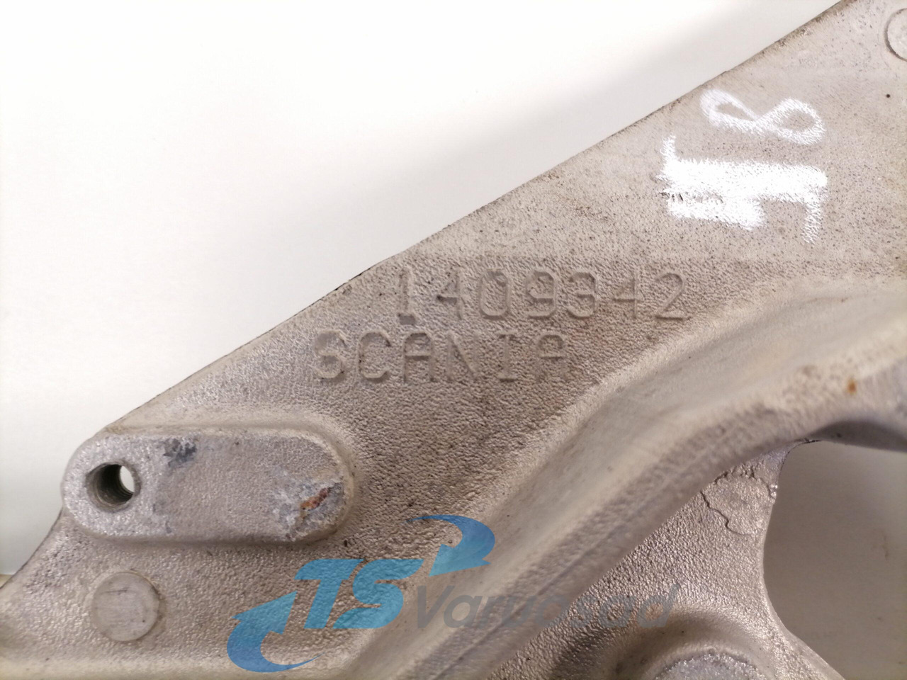 Scania Kabiini amortisaatori kandur 1409342 - Suspensión de cabina para Camión: foto 4 Scania Kabiini amortisaatori kandur 1409342 - Suspensión de cabina para Camión: foto 4