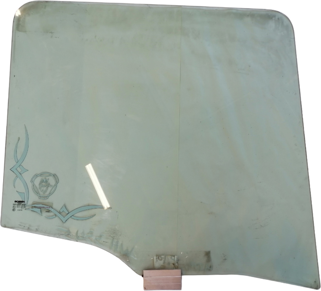 Scania Küljeklaas, parem 1306260 - Ventana y piezas para Camión: foto 1 Scania Küljeklaas, parem 1306260 - Ventana y piezas para Camión: foto 1