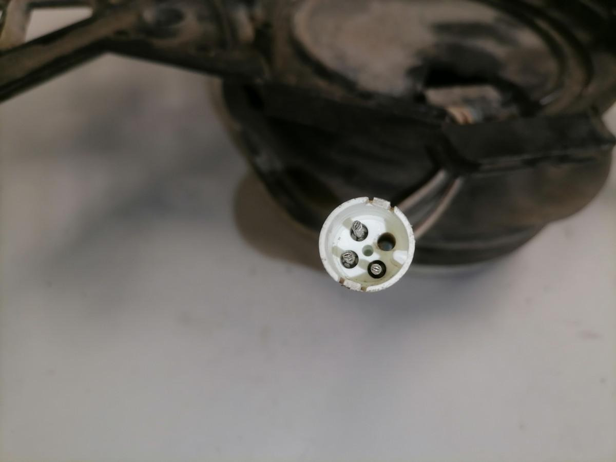 Scania Küljepeegli raam 1396529 - Espejo retrovisor para Camión: foto 4 Scania Küljepeegli raam 1396529 - Espejo retrovisor para Camión: foto 4