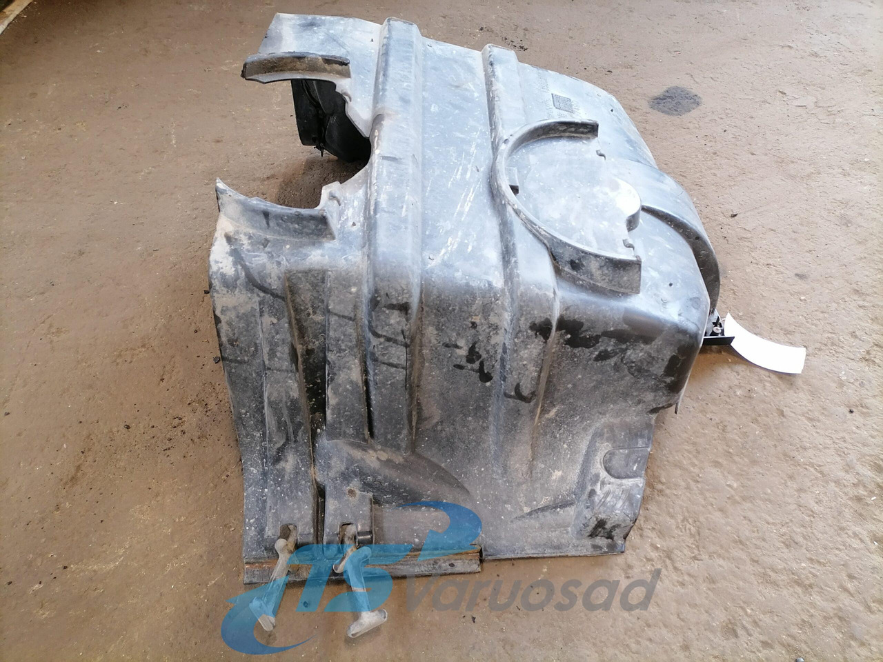 Scania Mootori põhjakaitse 1358677 - Pieza universal para Camión: foto 2 Scania Mootori põhjakaitse 1358677 - Pieza universal para Camión: foto 2