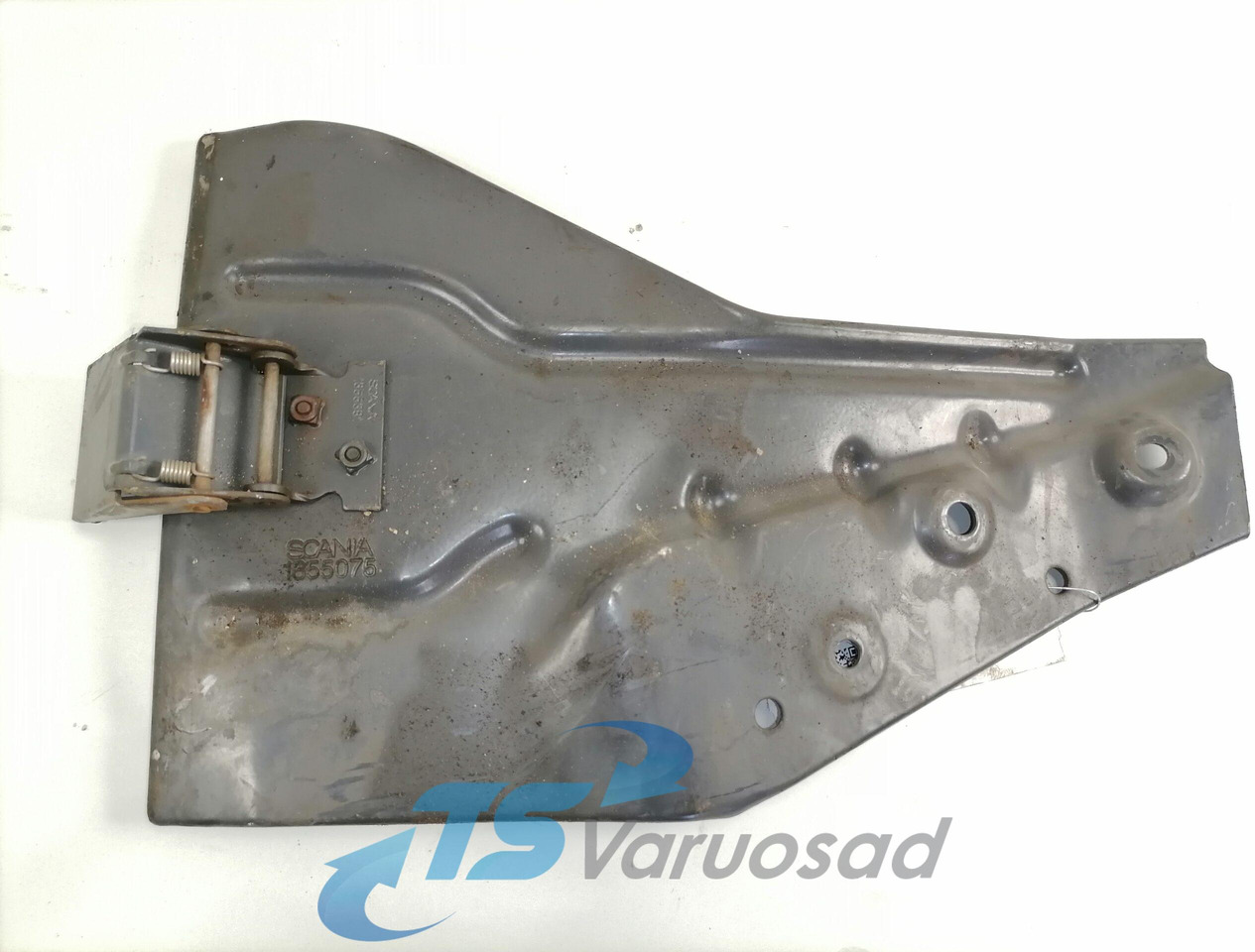 Scania Mudguard bracket 1355075 - Pieza universal para Camión: foto 2 Scania Mudguard bracket 1355075 - Pieza universal para Camión: foto 2