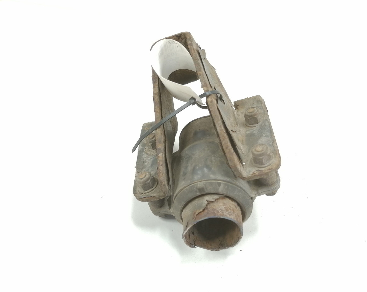 Scania Mudguard bracket 1854880 - Pieza universal para Camión: foto 5 Scania Mudguard bracket 1854880 - Pieza universal para Camión: foto 5