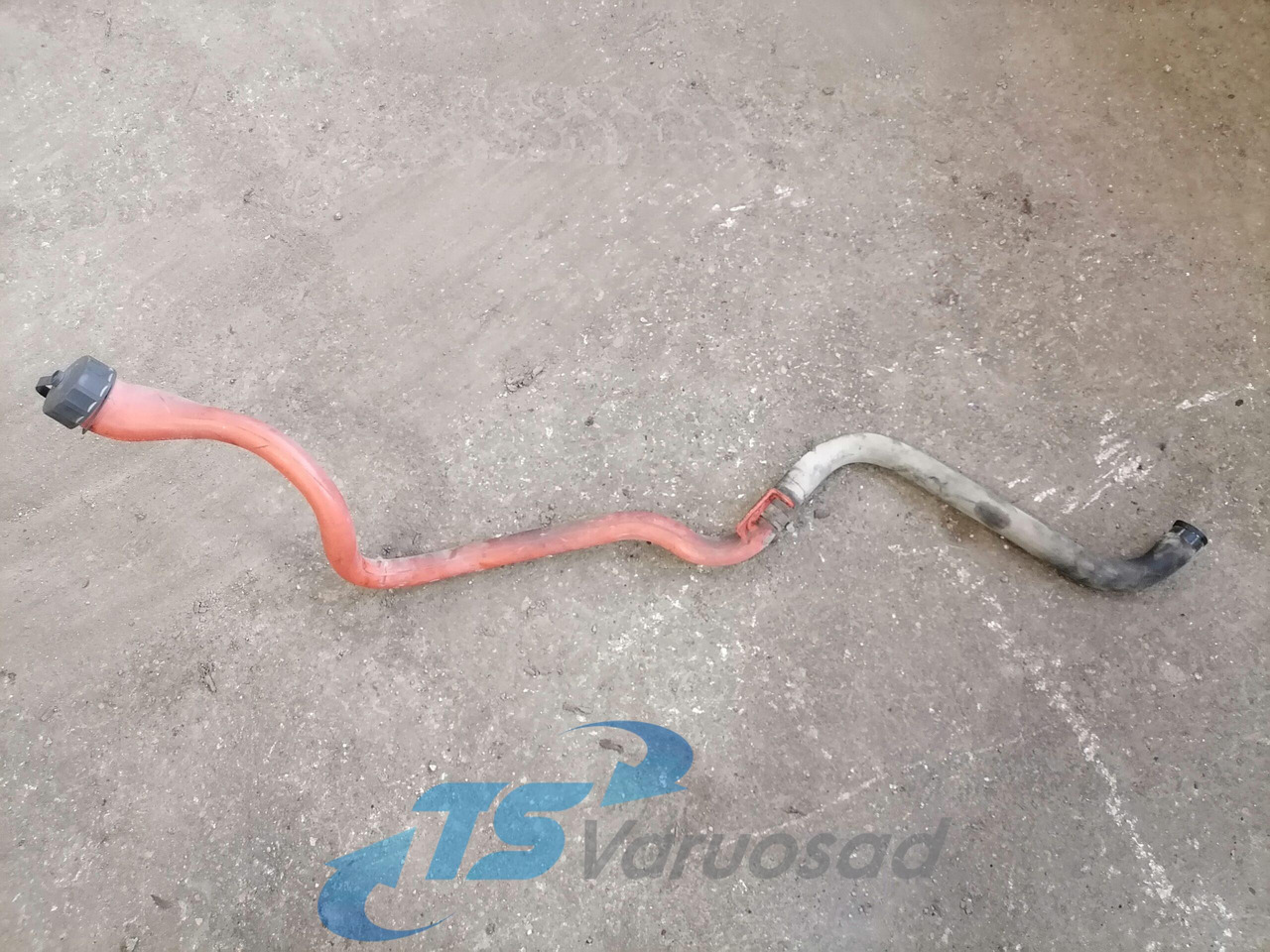 Scania Oil pipe 1724875 - Motor y piezas para Camión: foto 2 Scania Oil pipe 1724875 - Motor y piezas para Camión: foto 2