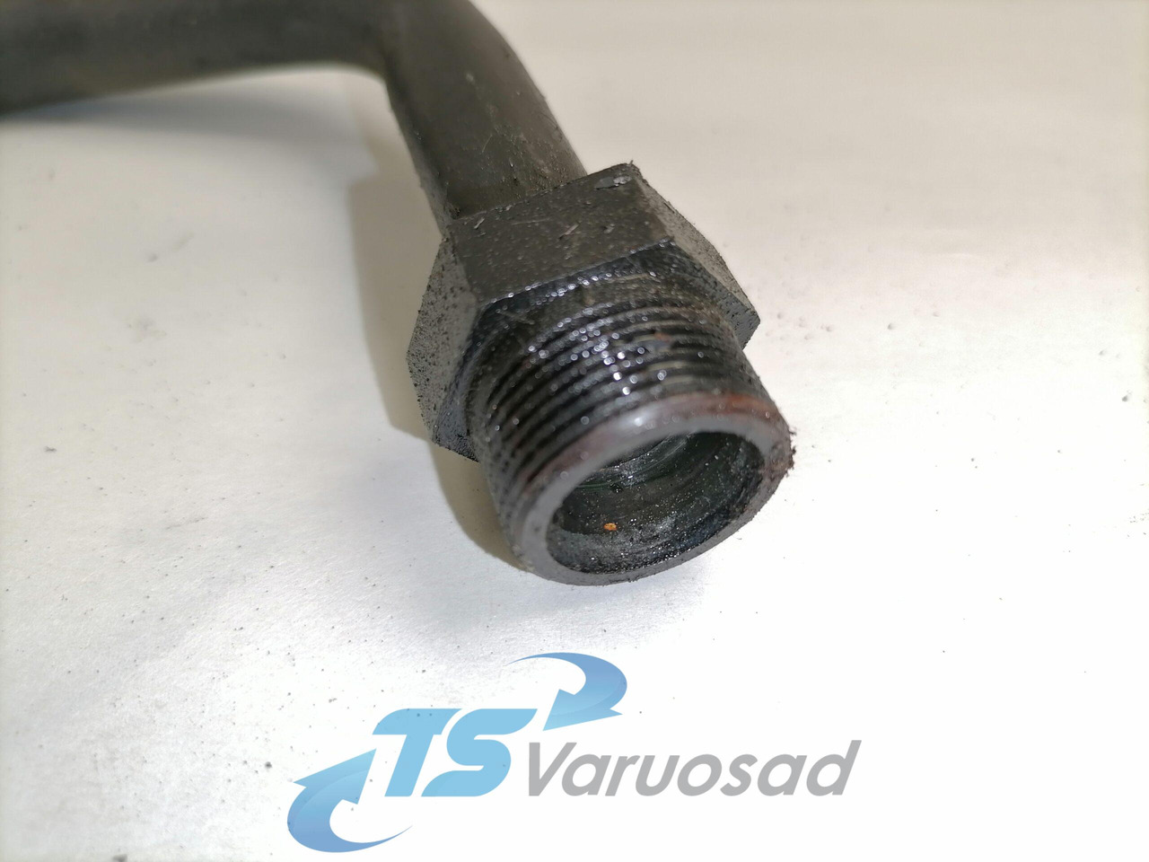 Scania Õlitoru 1521838 - Motor y piezas para Camión: foto 3 Scania Õlitoru 1521838 - Motor y piezas para Camión: foto 3
