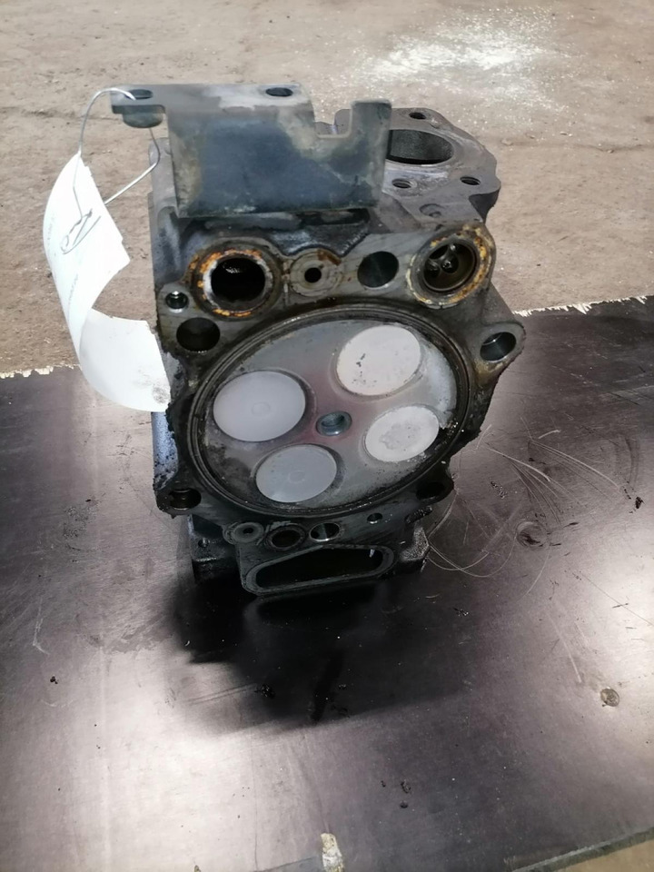 Scania Plokikaas, OC09/13 2608566 - Cabezal de bloque para Camión: foto 2 Scania Plokikaas, OC09/13 2608566 - Cabezal de bloque para Camión: foto 2