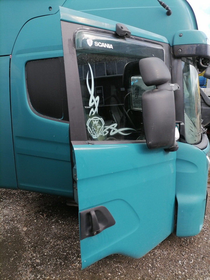 Scania Scania uks, parem 1476535 - Puerta y piezas para Camión: foto 2 Scania Scania uks, parem 1476535 - Puerta y piezas para Camión: foto 2