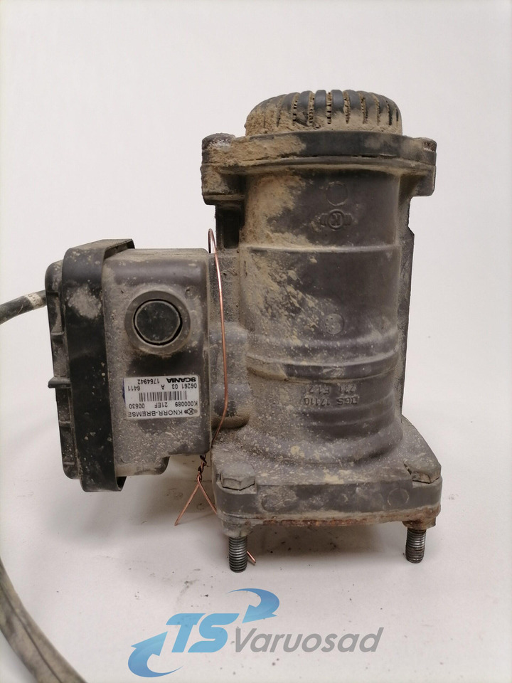 Scania Trailer brake pressure control 1754942 - Válvula de freno para Camión: foto 1 Scania Trailer brake pressure control 1754942 - Válvula de freno para Camión: foto 1