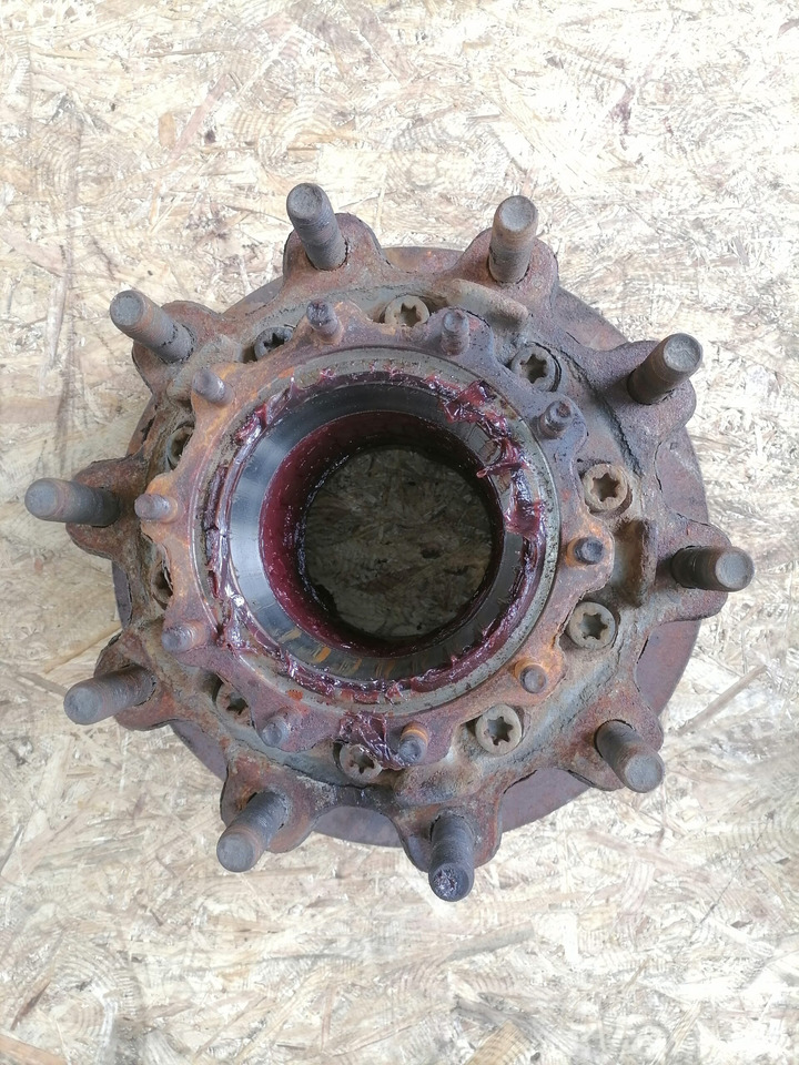 Scania Wheel hub 2290542 - Pieza universal para Camión: foto 4 Scania Wheel hub 2290542 - Pieza universal para Camión: foto 4