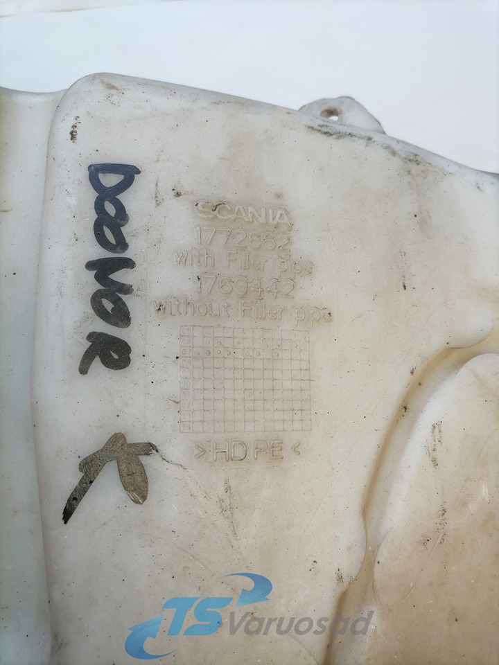 Scania Windscreen washer fluid tank 1772662 - Limpiaparabrisas para Camión: foto 3 Scania Windscreen washer fluid tank 1772662 - Limpiaparabrisas para Camión: foto 3