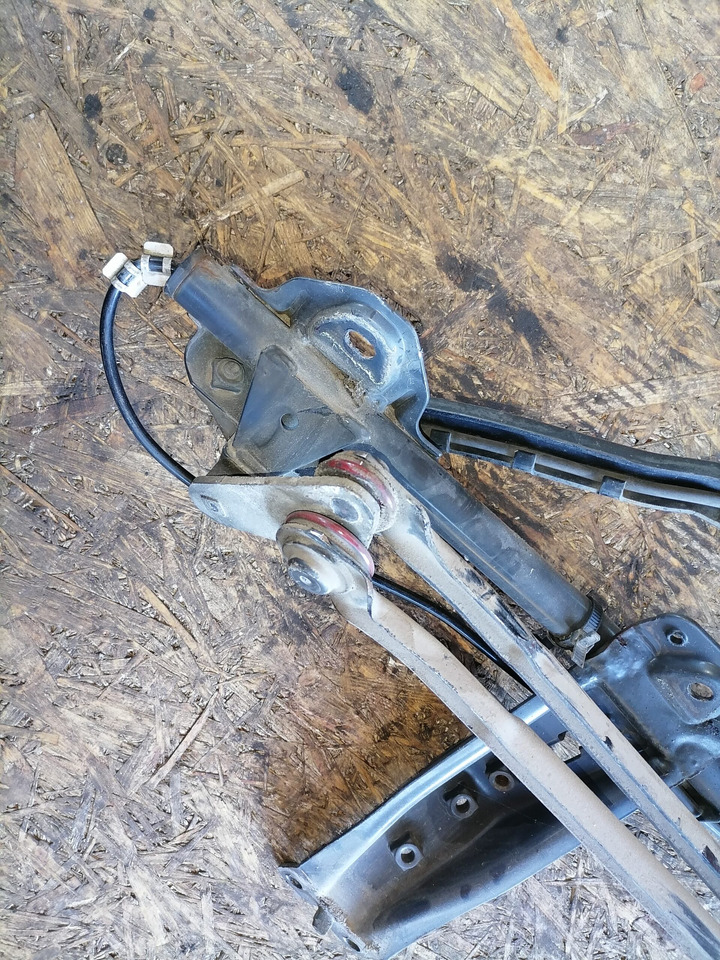 Scania Wiper frame 1765183 - Limpiaparabrisas para Camión: foto 2 Scania Wiper frame 1765183 - Limpiaparabrisas para Camión: foto 2