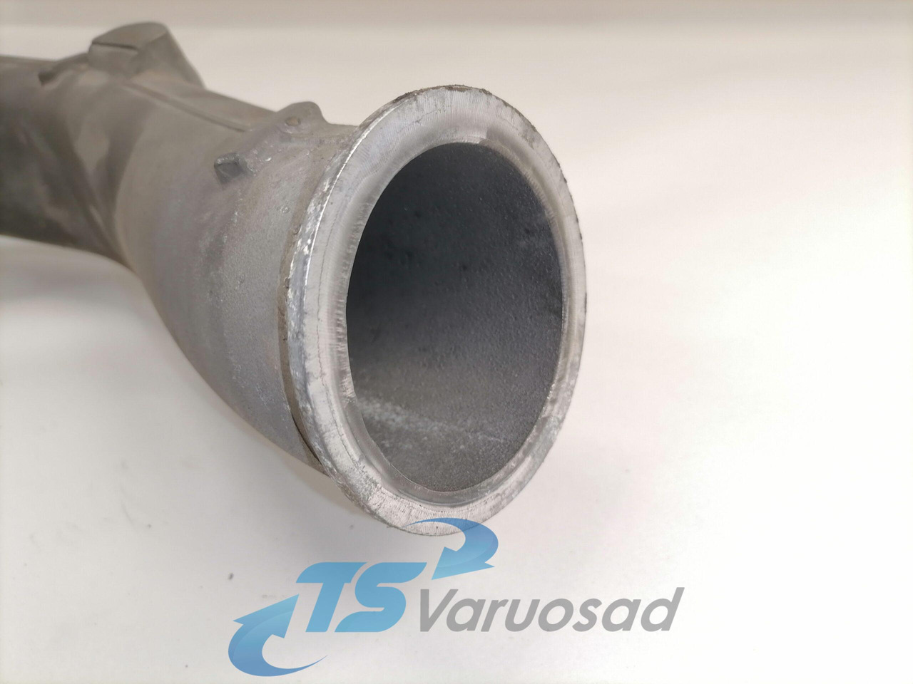 Scania intercooler pipe 1812885 - Intercooler para Camión: foto 3 Scania intercooler pipe 1812885 - Intercooler para Camión: foto 3