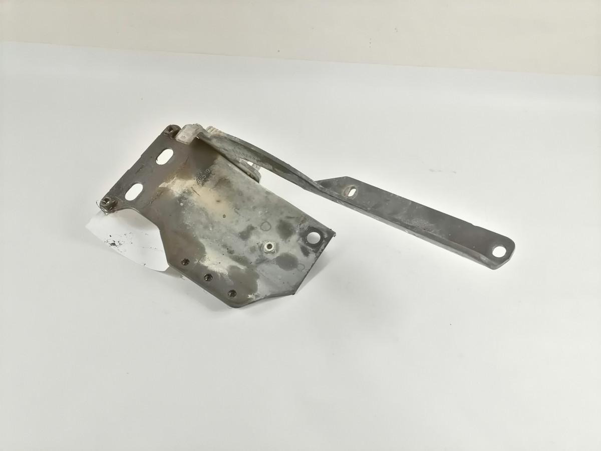 Scania lower grille carrier hinge 1785549 - Parrilla para Camión: foto 2 Scania lower grille carrier hinge 1785549 - Parrilla para Camión: foto 2