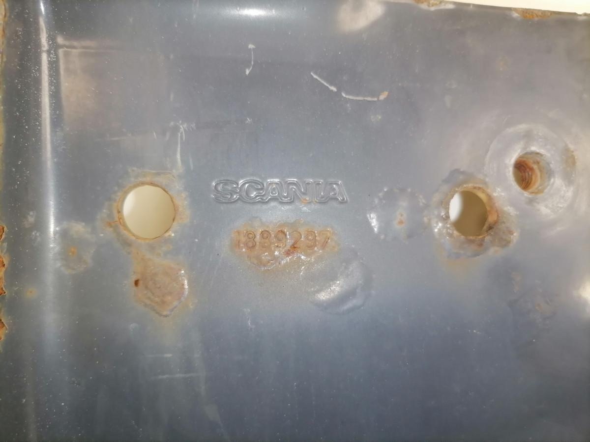 Scania lower grille carrier hinge 1889297 - Parrilla para Camión: foto 4 Scania lower grille carrier hinge 1889297 - Parrilla para Camión: foto 4