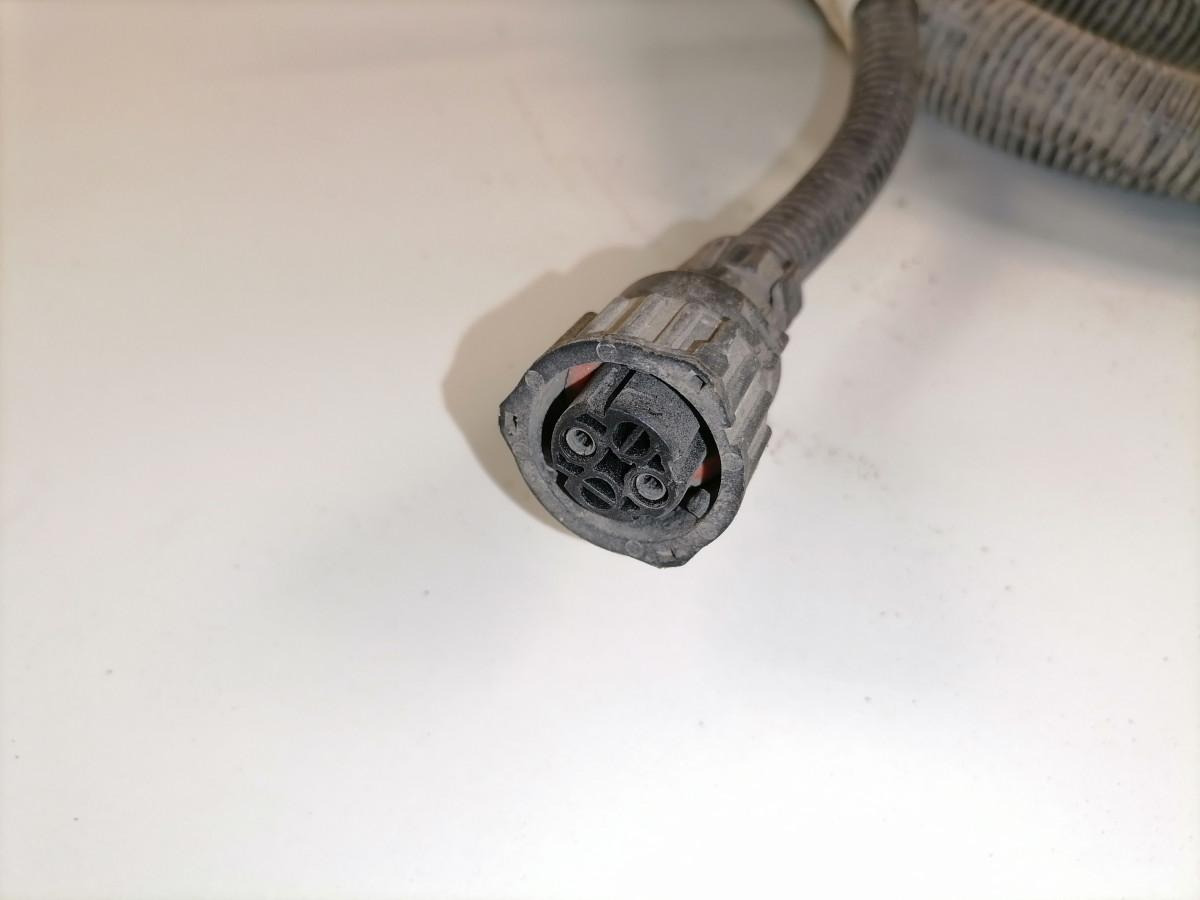 Volvo ADBlue kaabel 20927930 - Sistema de combustible para Camión: foto 3 Volvo ADBlue kaabel 20927930 - Sistema de combustible para Camión: foto 3