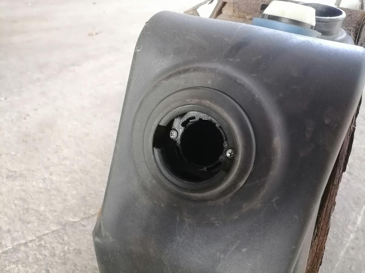 Volvo ADBlue paak 22077231 - Sistema de combustible para Camión: foto 5 Volvo ADBlue paak 22077231 - Sistema de combustible para Camión: foto 5