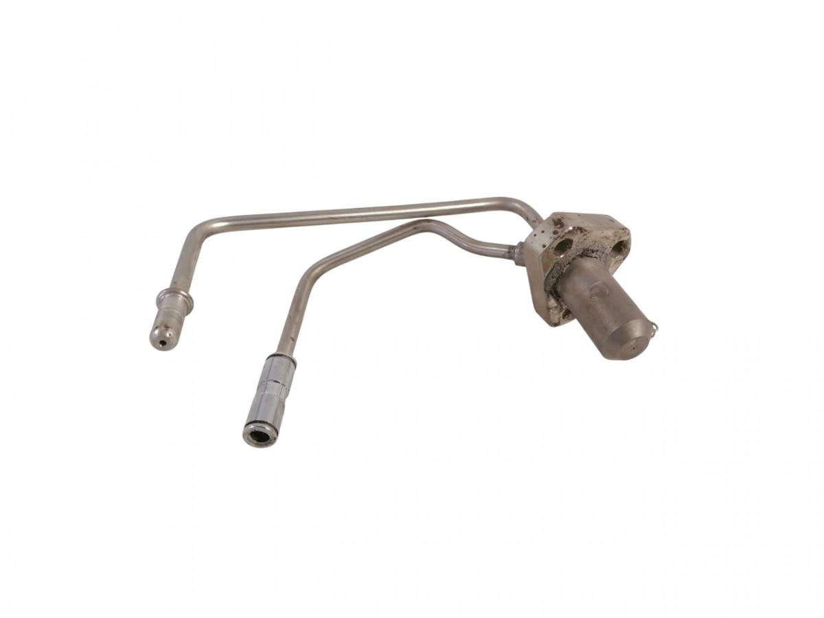 Volvo ADBlue pihusti 23241772 - Sistema de combustible para Camión: foto 1 Volvo ADBlue pihusti 23241772 - Sistema de combustible para Camión: foto 1