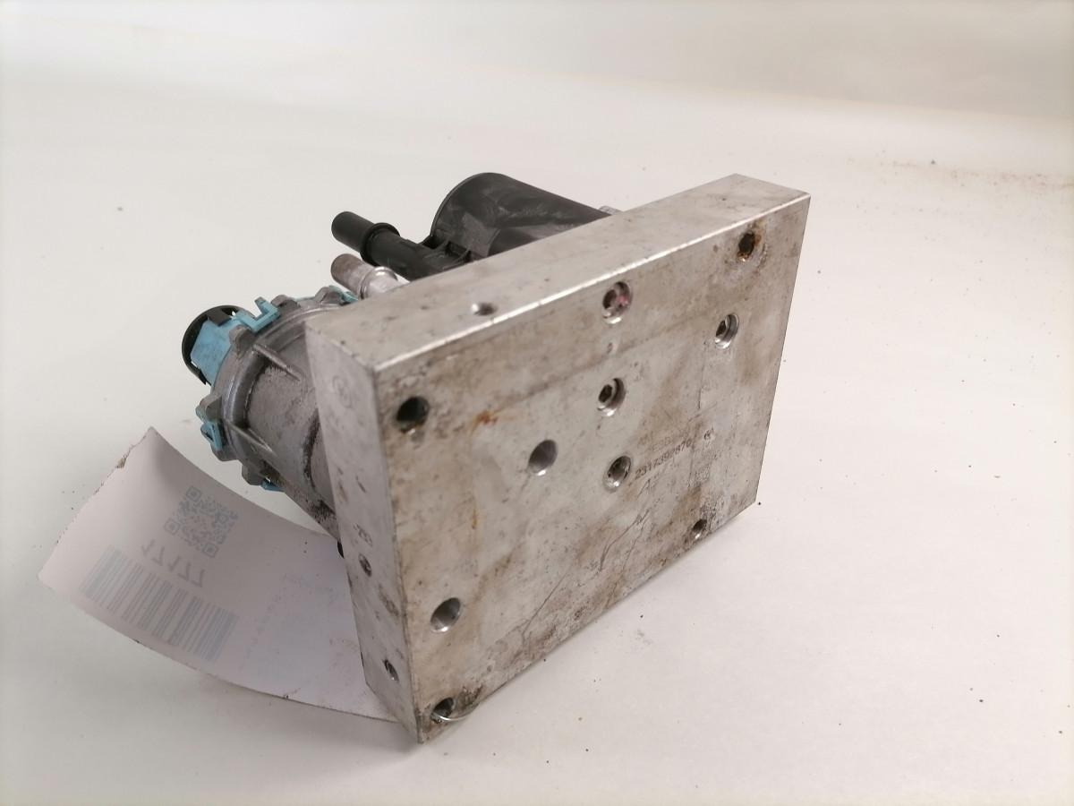Volvo ADBlue pump 22209517 - Sistema de combustible para Camión: foto 3 Volvo ADBlue pump 22209517 - Sistema de combustible para Camión: foto 3
