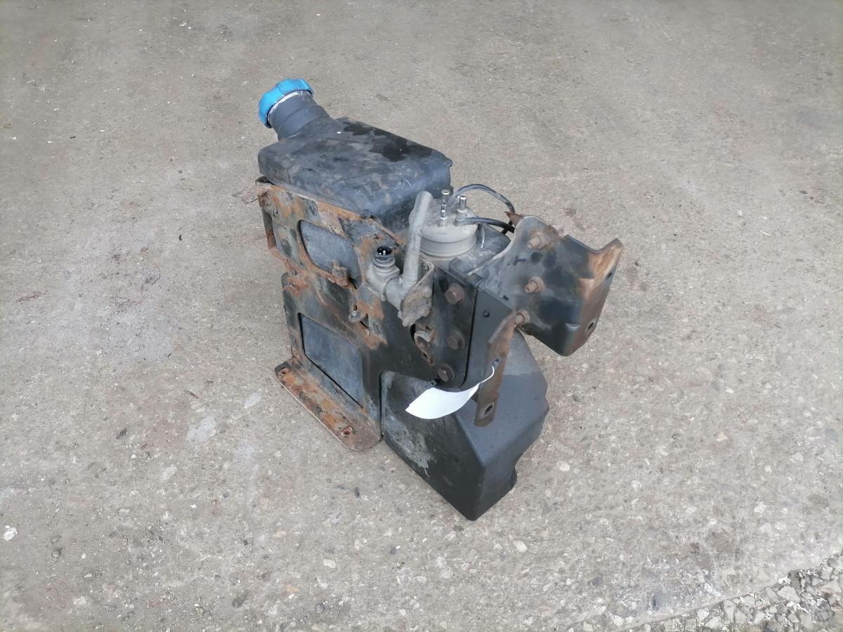 Volvo Ad Blue tank 82169309 - Sistema de combustible para Camión: foto 4 Volvo Ad Blue tank 82169309 - Sistema de combustible para Camión: foto 4