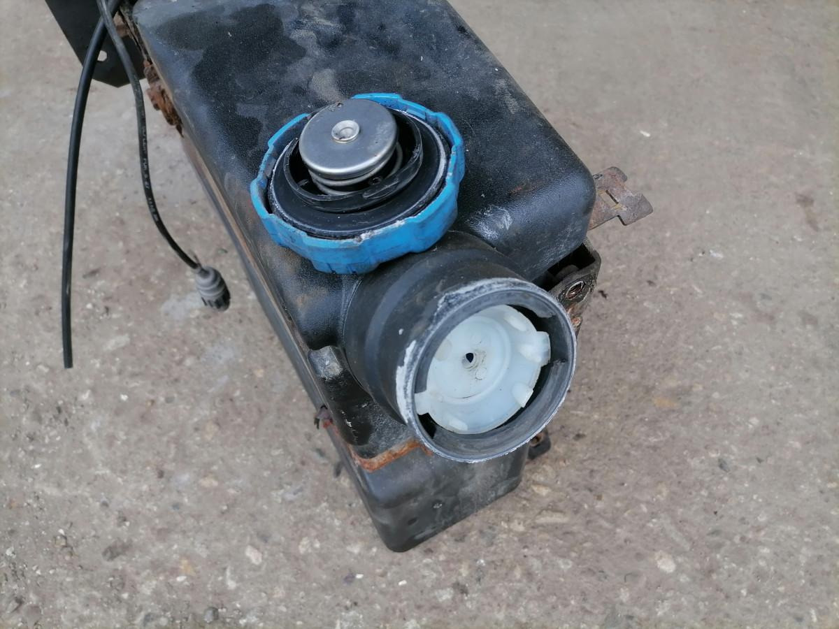 Volvo Ad Blue tank 82169309 - Sistema de combustible para Camión: foto 5 Volvo Ad Blue tank 82169309 - Sistema de combustible para Camión: foto 5