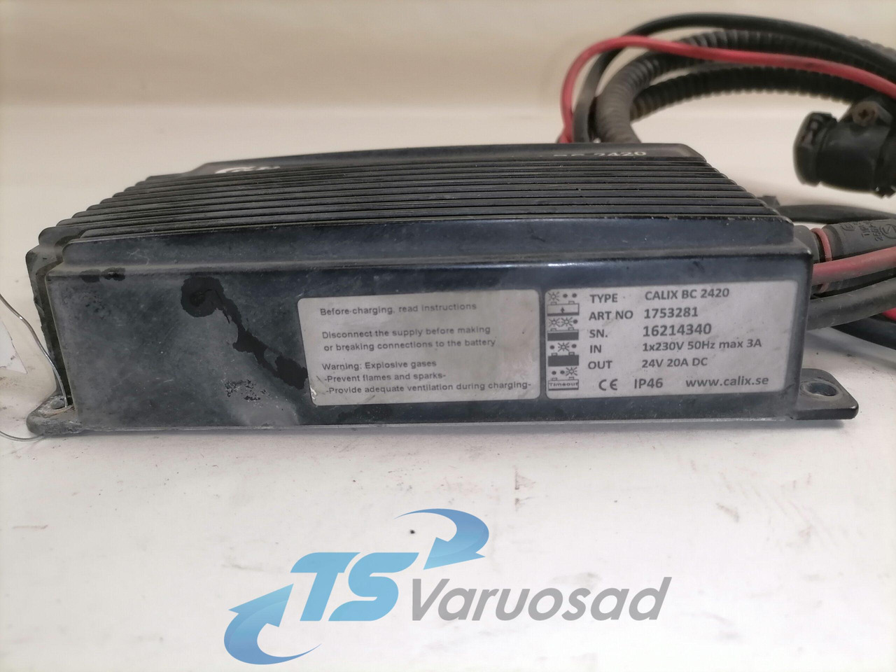 Volvo Akulaadija 1753281 - Relé para Camión: foto 2 Volvo Akulaadija 1753281 - Relé para Camión: foto 2