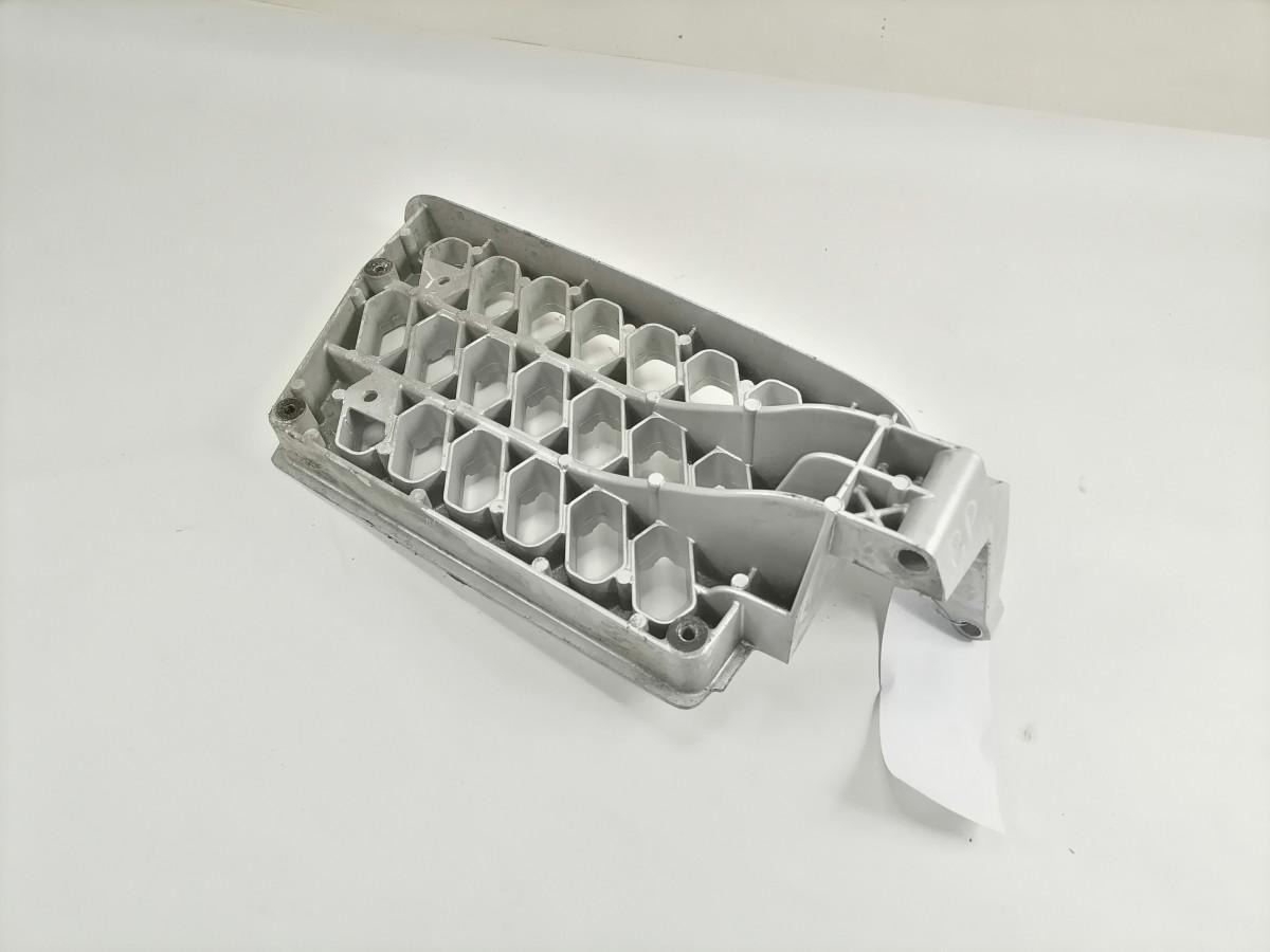 Volvo Astmelaua aste 82859306 - Peldaño para Camión: foto 3 Volvo Astmelaua aste 82859306 - Peldaño para Camión: foto 3