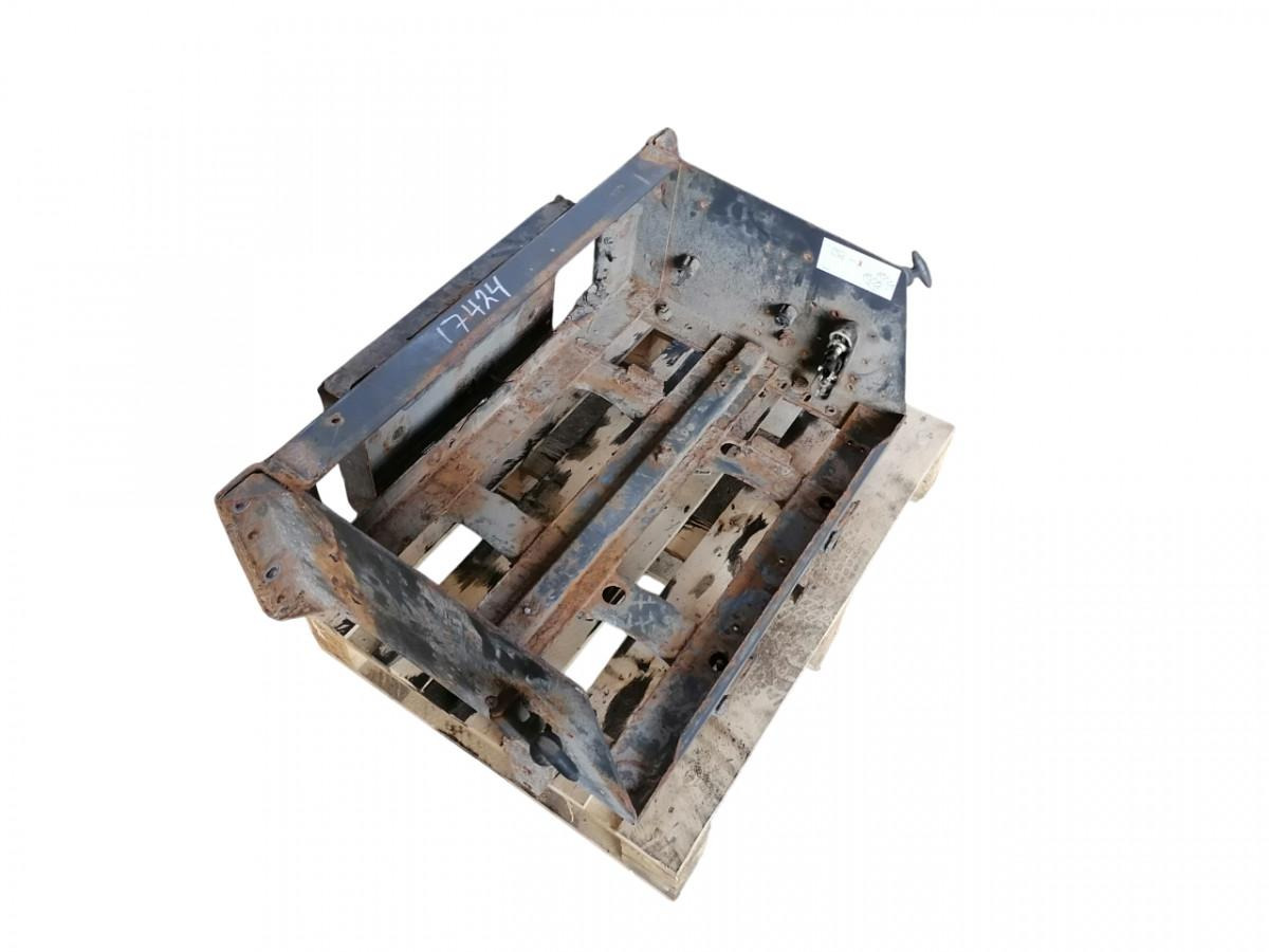 Volvo Battery box 82242298 - Acumulador para Camión: foto 1 Volvo Battery box 82242298 - Acumulador para Camión: foto 1