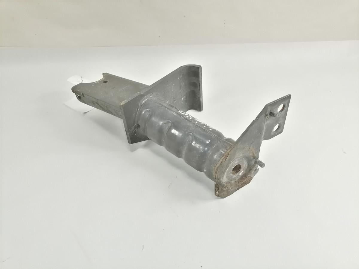 Volvo Bumper bracket 82943981 - Parachoques para Camión: foto 3 Volvo Bumper bracket 82943981 - Parachoques para Camión: foto 3