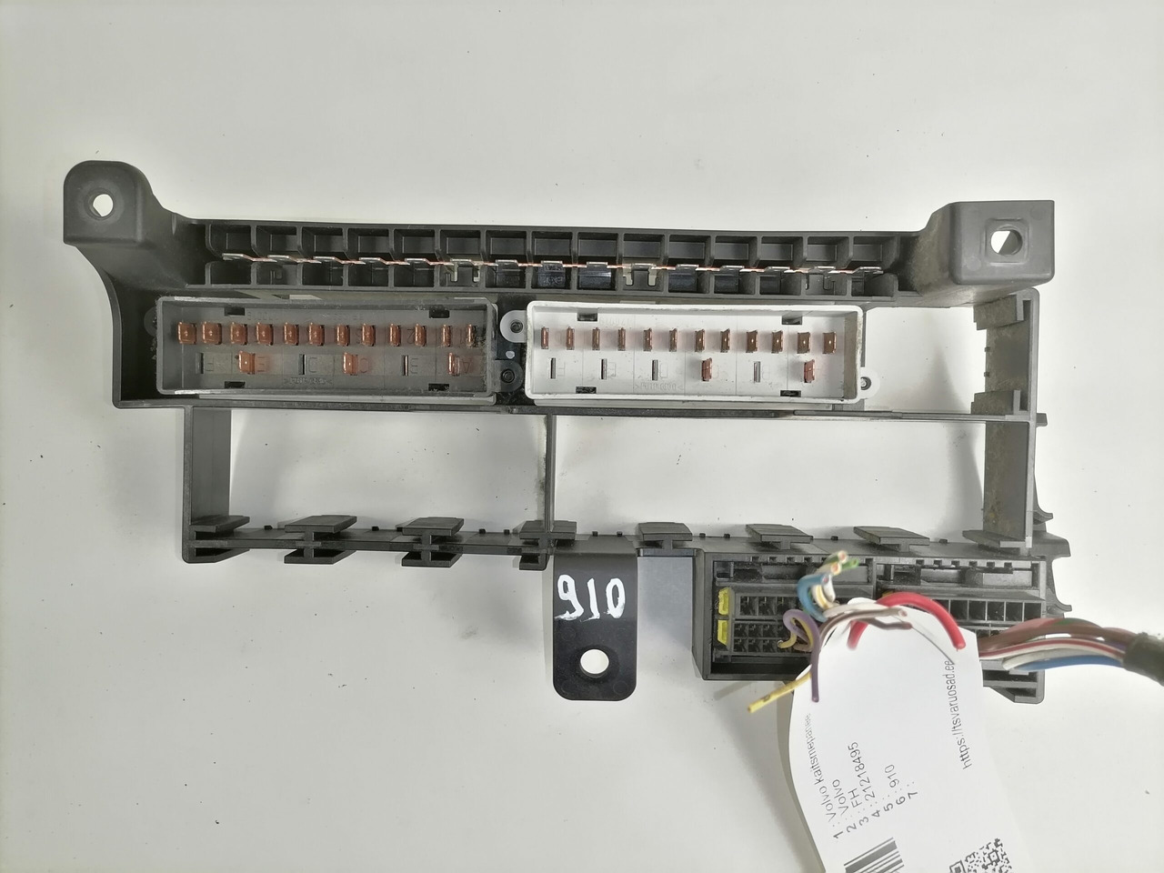 Volvo Central electric unit 21218495 - Fusible para Camión: foto 4 Volvo Central electric unit 21218495 - Fusible para Camión: foto 4