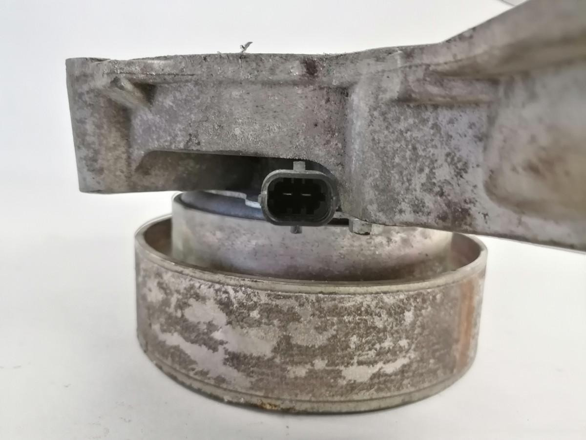 Volvo Cooling pump 21814036 - Bomba de refrigerante para Camión: foto 5 Volvo Cooling pump 21814036 - Bomba de refrigerante para Camión: foto 5