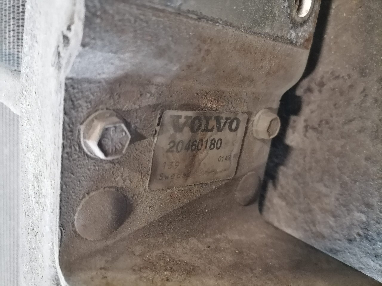 Volvo Cooling radiator 20536920 - Radiador para Camión: foto 5 Volvo Cooling radiator 20536920 - Radiador para Camión: foto 5